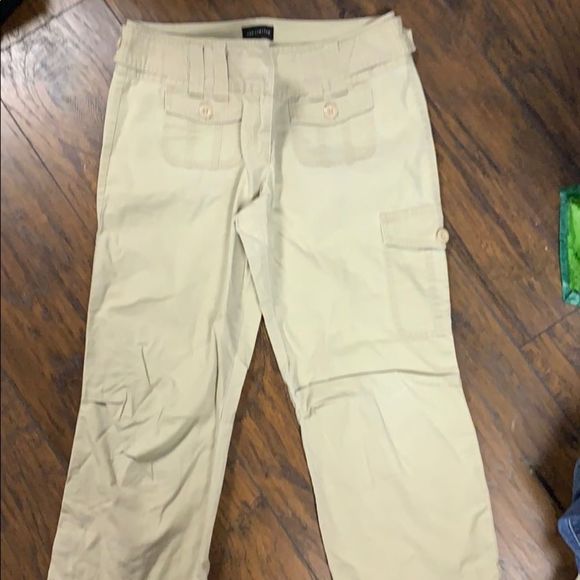 The Limited Pants - The limited size 6 cropped khakis